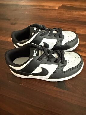 Nike Kids Black and White Low-Top Sneakers